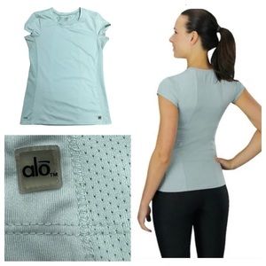 Alo Yoga Cool Fit Short Sleeve Shirt